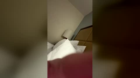 dolo919191 online show from April 9, 3:10 am