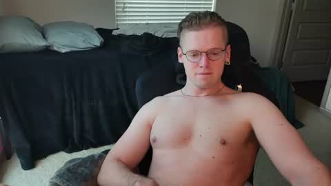 doloresman online show from August 4, 10:17 pm