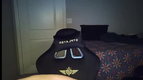 doloresman online show from February 25, 8:45 pm