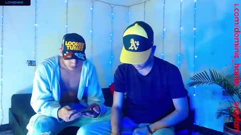 Snapshot of dominic_hanks chatting on January 27, 6:41 am DOMINIC AND ANDREW online show from January 27, 6:41 am