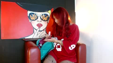   online show from March 30, 11:54 am