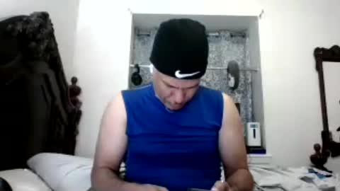 luis online show from July 4, 5:05 pm