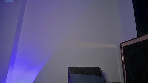 Donat Independent Model online show from October 1, 4:55 am