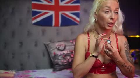  Donna  online show from July 18, 7:27 pm