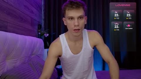 Nikon online show from December 15, 8:04 pm