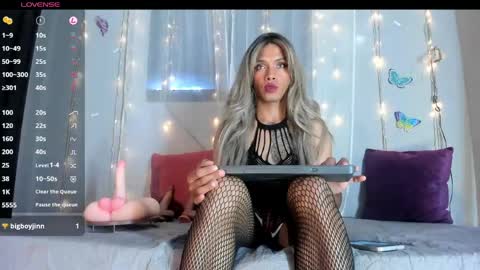 Nicolle online show from March 20, 8:58 pm