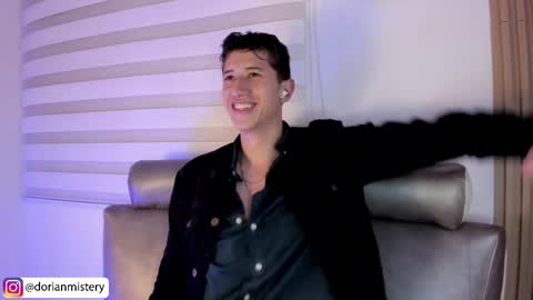 dorian_mystery online show from March 27, 12:05 am