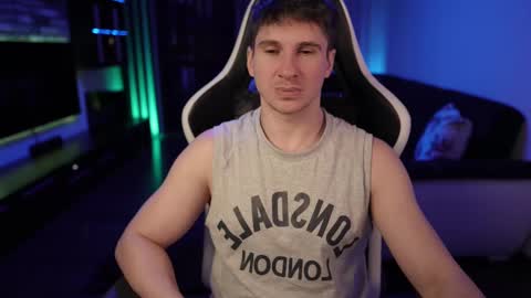 Dorian Reyes online show from March 3, 10:31 pm