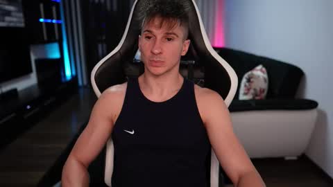 Dorian Reyes online show from October 5, 10:39 pm