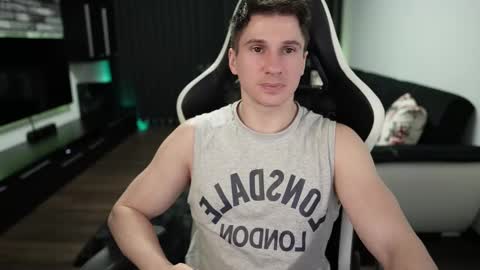 Dorian Reyes online show from March 4, 9:54 pm