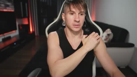 Dorian Reyes online show from November 20, 1:04 am