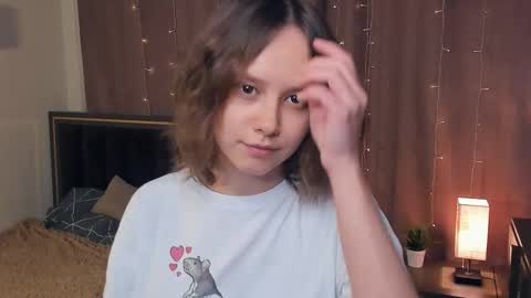 Violet online show from November 8, 8:23 pm