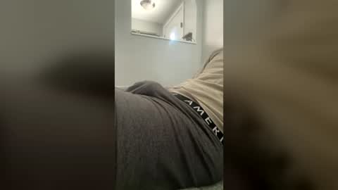 dougdoug966035 online show from June 14, 3:47 pm