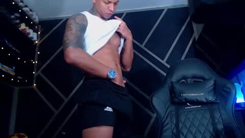 Drake online show from December 3, 5:30 am