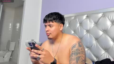 Snapshot of drakenn_ chatting on October 18, 1:48 pm drakeeee online show from October 18, 1:48 pm