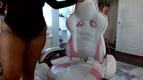 Draya Nicole online show from March 29, 6:09 pm