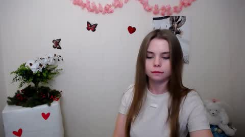 Mari online show from March 26, 8:19 am