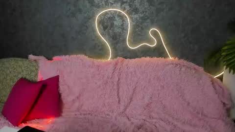 Olivia online show from February 6, 2:15 am