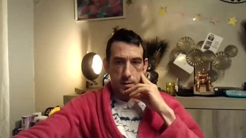 dreamguy38 online show from December 31, 5:44 am