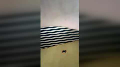 dreamy_devi1 online show from April 3, 2:24 pm