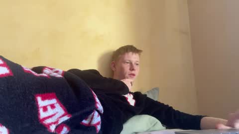 dreamy_devi1 online show from April 6, 1:23 pm