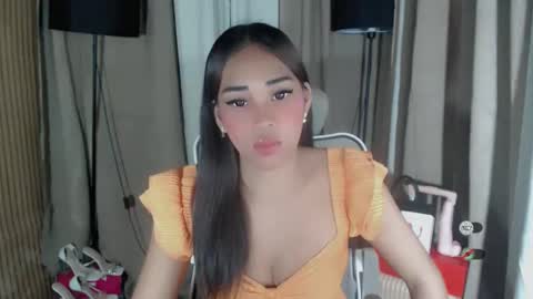 Dreyana online show from February 25, 7:06 pm