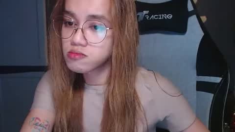 Adriana Lovely online show from June 27, 7:25 am