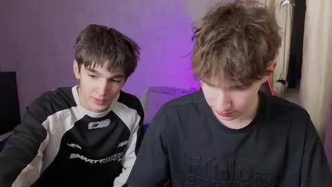 Mark online show from April 23, 9:38 pm