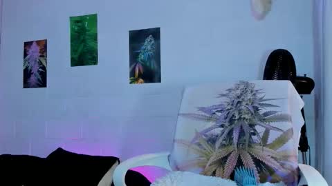 drippyorlove online show from March 1, 8:24 pm