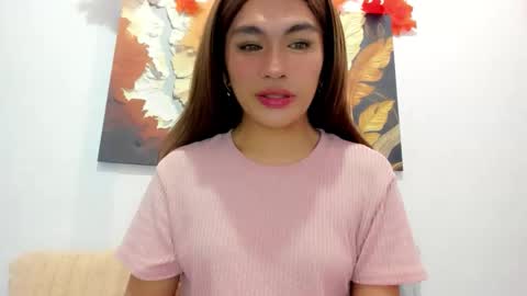 miss. Erika online show from May 11, 1:18 pm