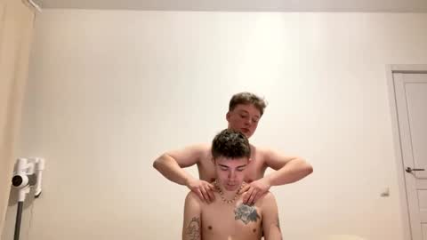 droll_dandy online show from June 1, 8:10 pm