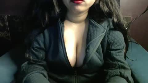 Dua online show from February 16, 10:08 pm