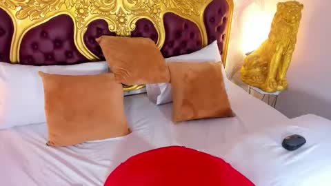 Lucy online show from September 27, 5:43 pm