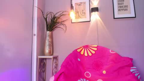 dulce__fiore07 online show from September 17, 12:52 pm