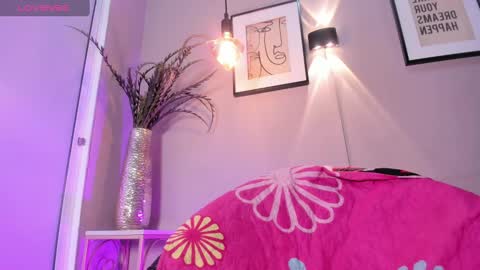 dulce__fiore07 online show from September 24, 2:46 pm