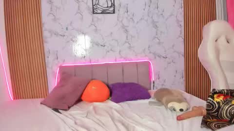 dulce online show from March 20, 11:21 pm