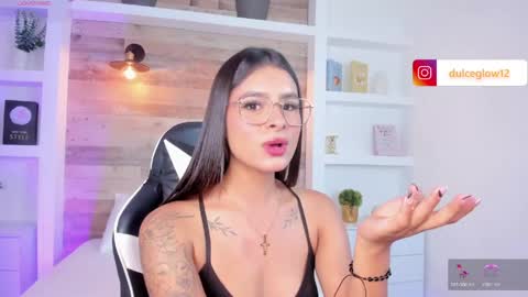 D U L C E online show from May 2, 2:50 am