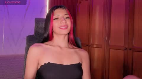 Dulce online show from April 25, 3:41 am