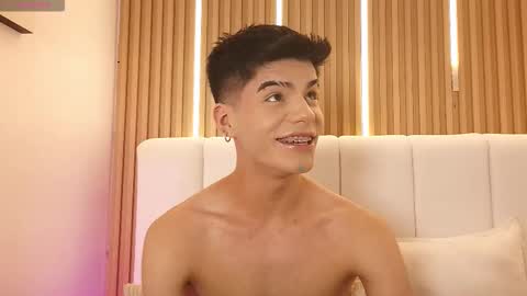 Dulcey online show from March 26, 5:46 am