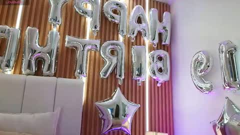 Dulcey online show from March 23, 6:18 am