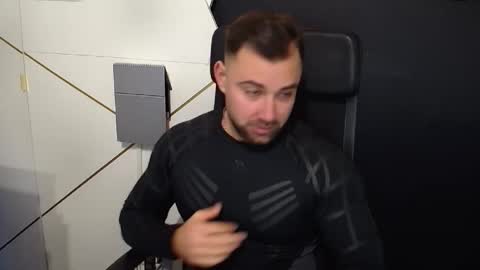 DuncanStone online show from October 2, 5:06 am