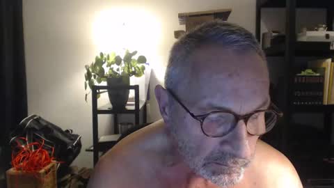 DutchPear online show from February 22, 6:19 pm