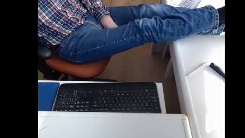 dutchpornking2 online show from March 4, 11:51 am
