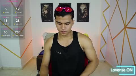 dwayne_brown online show from February 24, 8:36 pm