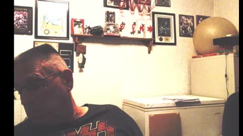 dwinmontana online show from September 11, 4:03 am