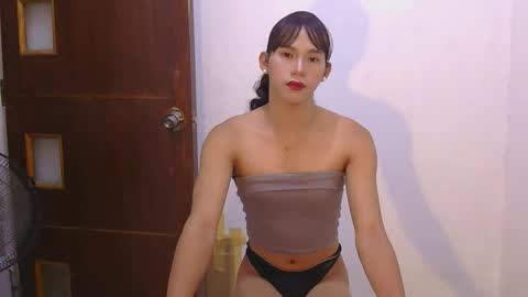 dy_namite online show from November 18, 7:28 pm