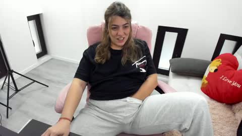 dayana online show from April 3, 4:41 am