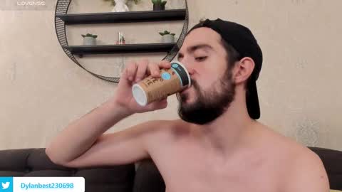 Dylan online show from December 18, 12:39 am