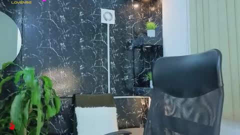 D Y L A N online show from March 13, 3:54 am