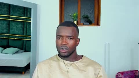 Dylan Taylor online show from February 7, 3:31 am